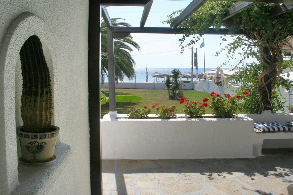 נאוס מרמרס Villa Paradiso חדר תמונה