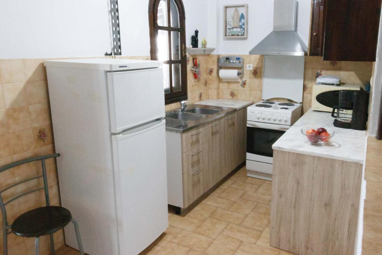 נאוס מרמרס Villa Paradiso מראה חיצוני תמונה