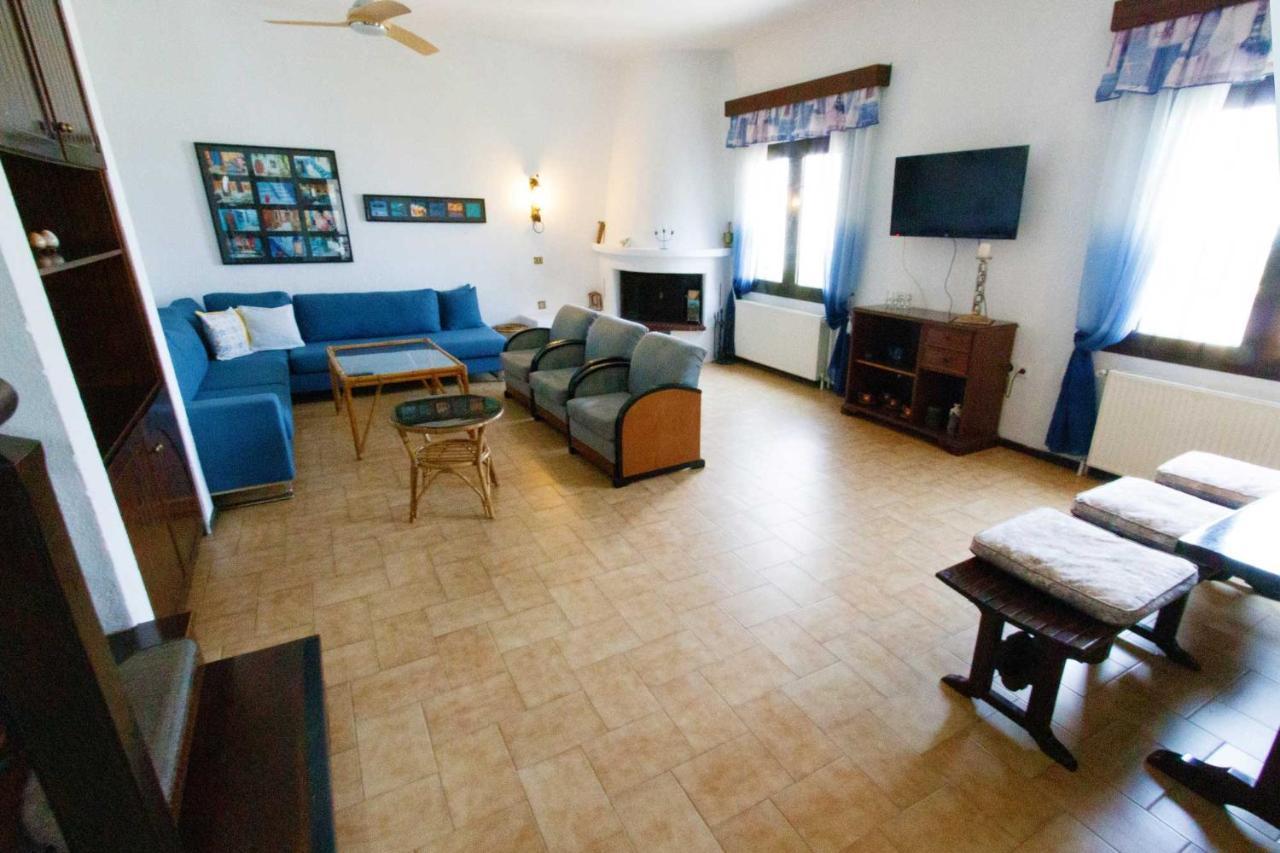 נאוס מרמרס Villa Paradiso מראה חיצוני תמונה